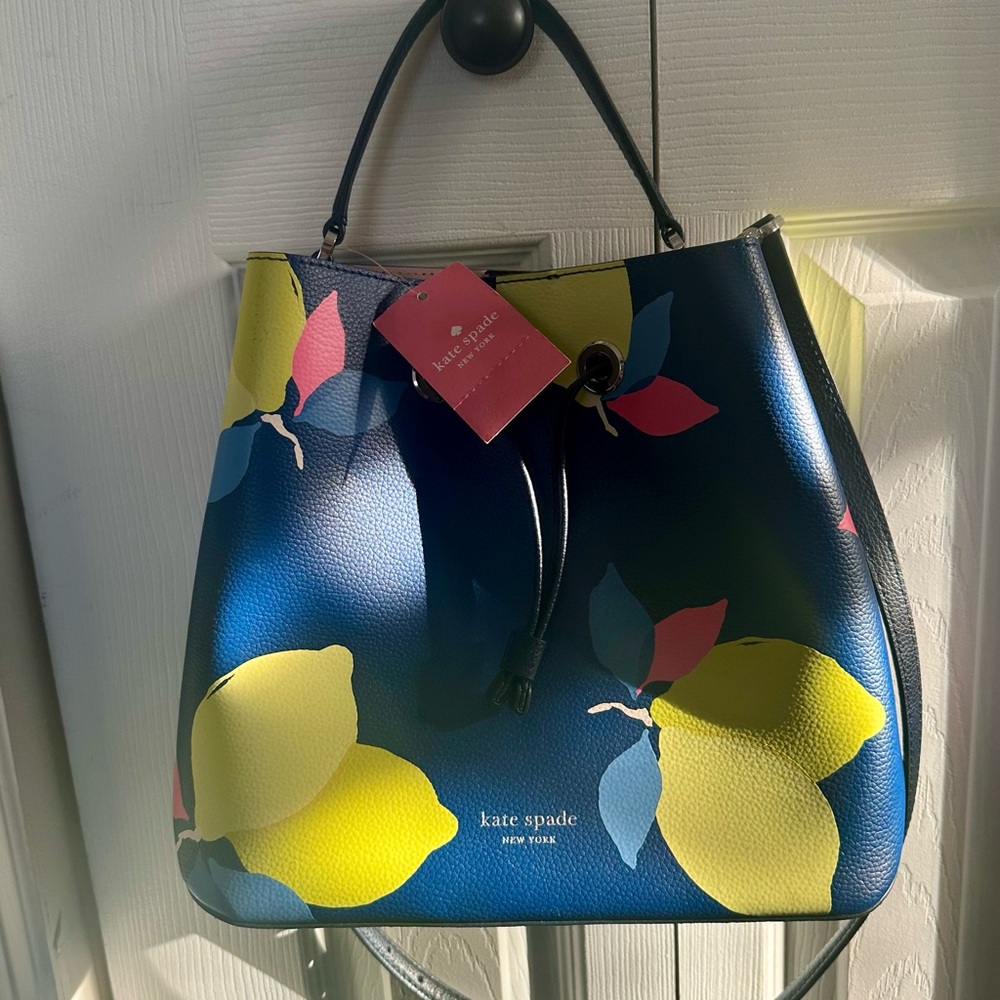Kate Spade large bucket Eva lemon zest bag ( brand new with tag)